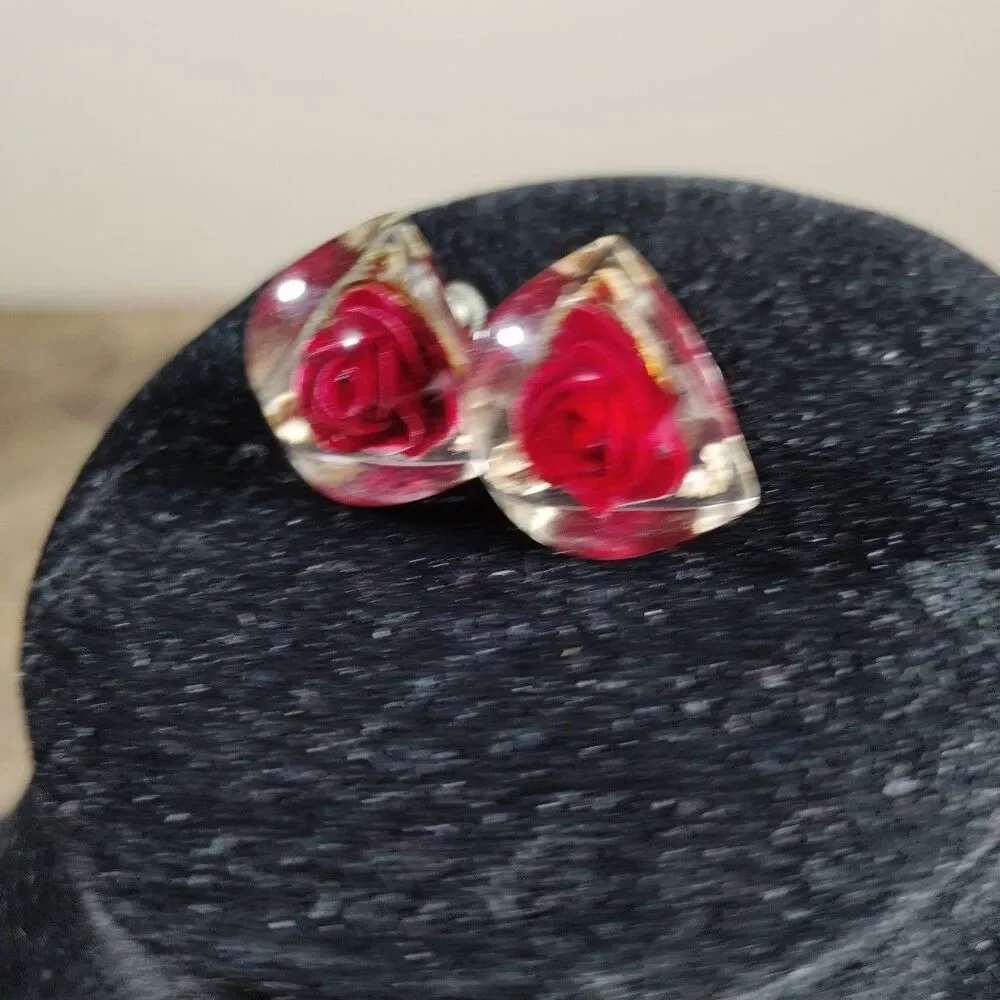 Vintage Rose Flower Screw Back Earrings Lucite Reverse Carved Jewelry Red
